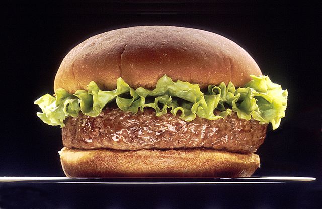 640px-Hamburger_%28black_bg%29.jpg